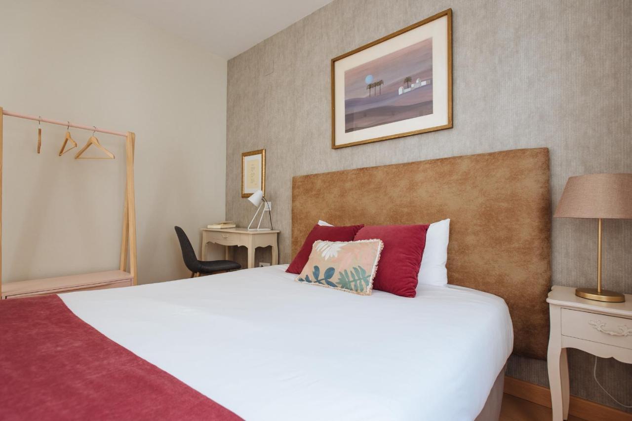 Hostly Acetres 2A-Penthouse In City Center-Fibre-Parking Opt Севиля Екстериор снимка