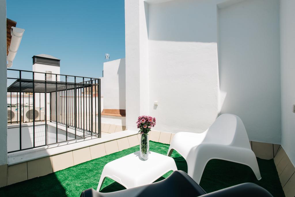 Hostly Acetres 2A-Penthouse In City Center-Fibre-Parking Opt Севиля Екстериор снимка